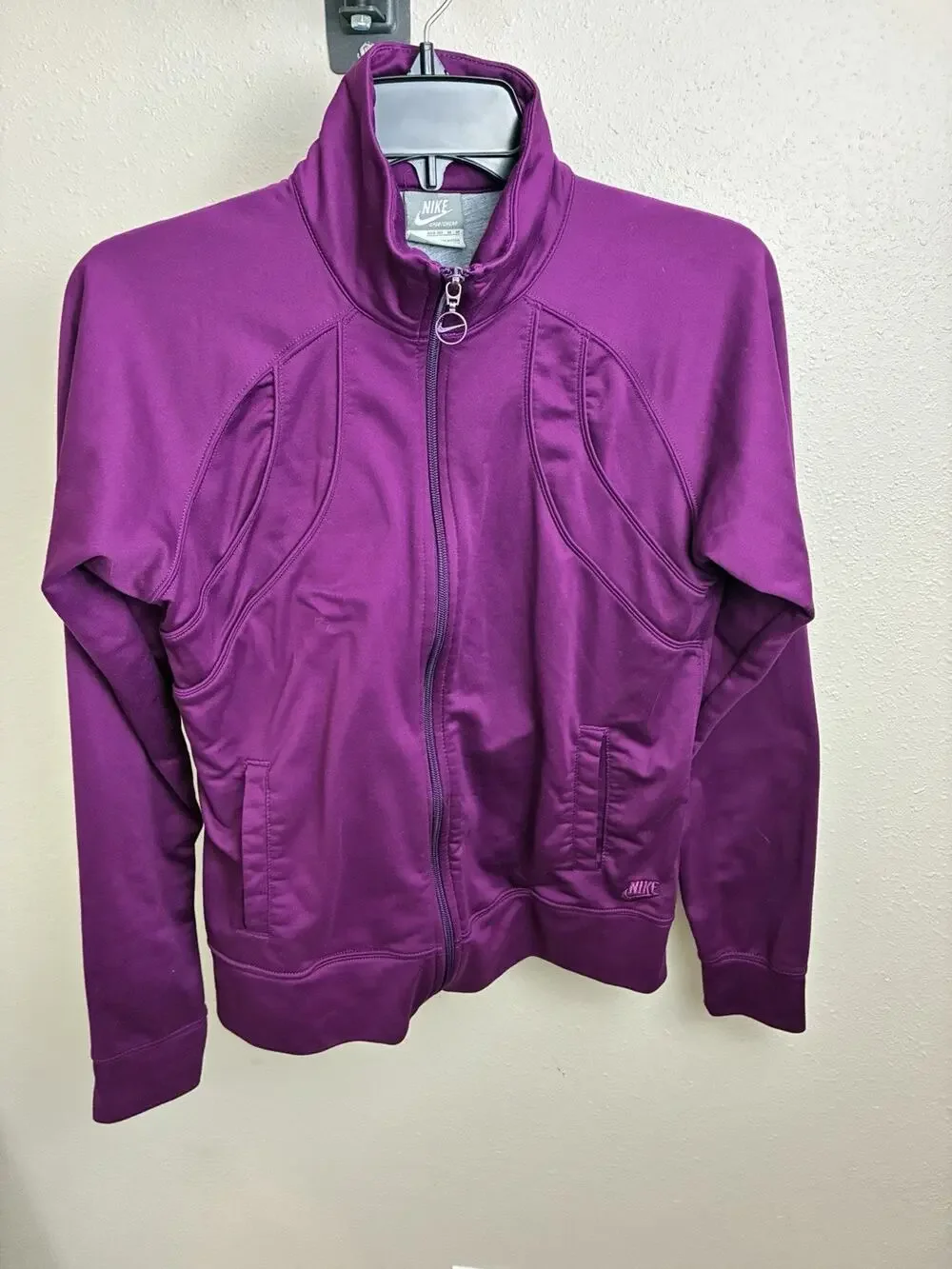 Nike sportswear girls full zip up jacket size M plum purple Athletic